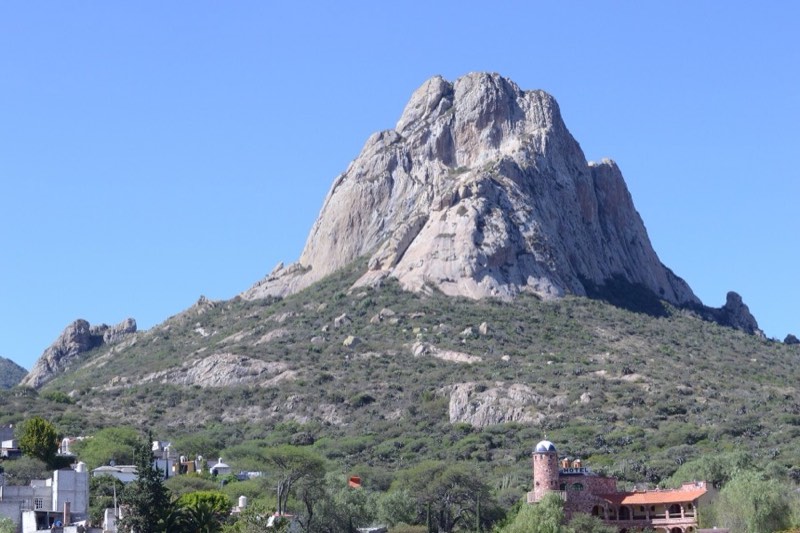 La Peña de Bernal, uno de los monolitos más grandes del mundo